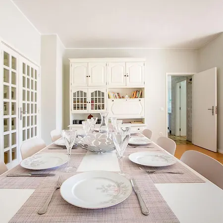 Alba House & Free Parking Oporto