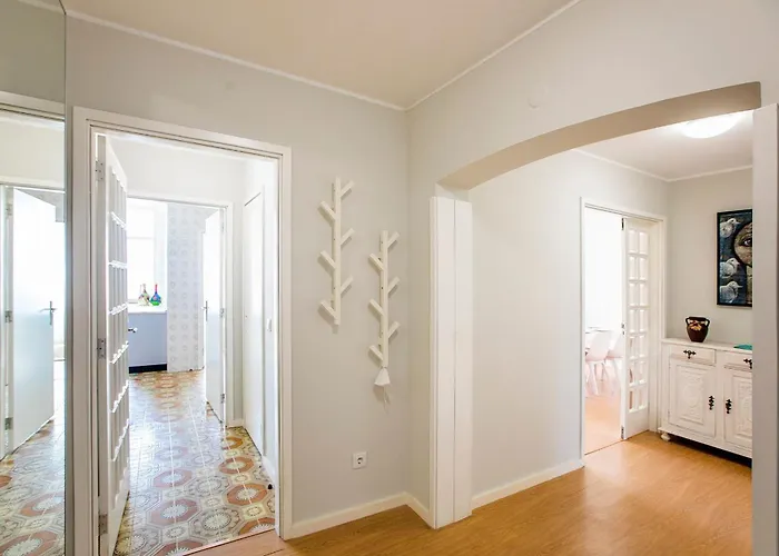 Alba House & Free Parking Апартаменты *