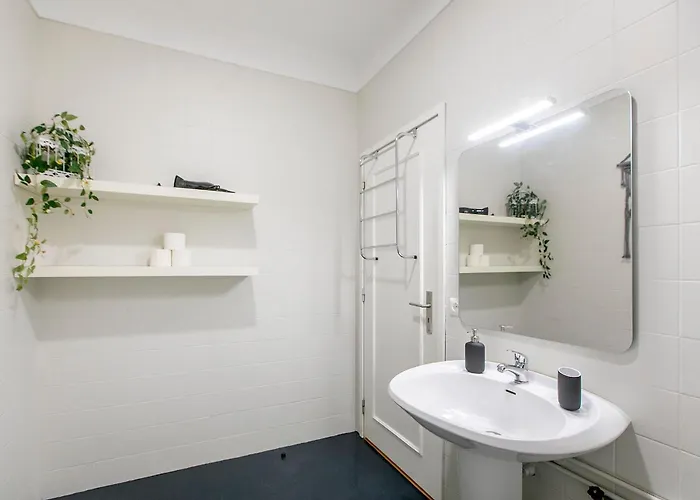 Alba House & Free Parking Daire *