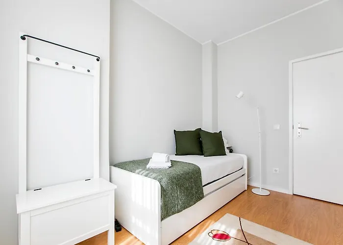 Alba House & Free Parking * Oporto